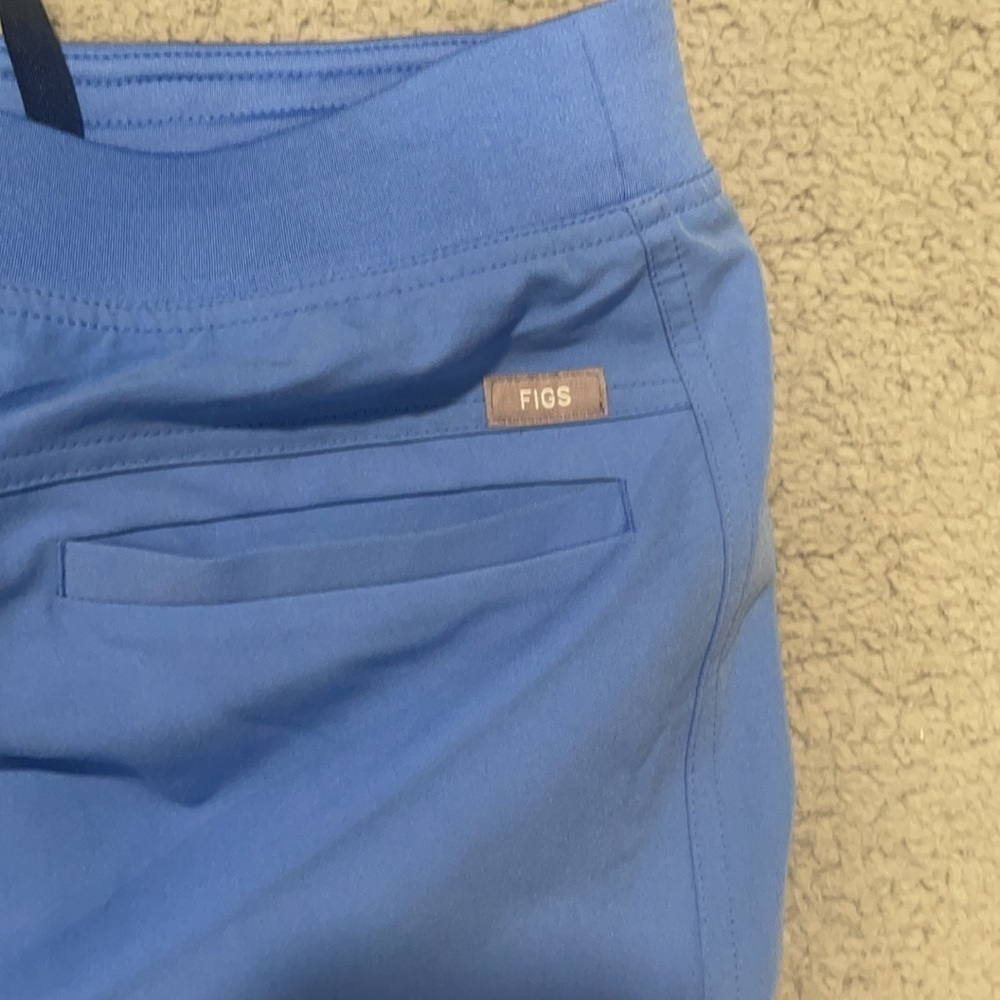 FIGS Axim Cargo Scrub Pants for Men — Classic Fit, Straight Leg size M - Picture 5 of 7
